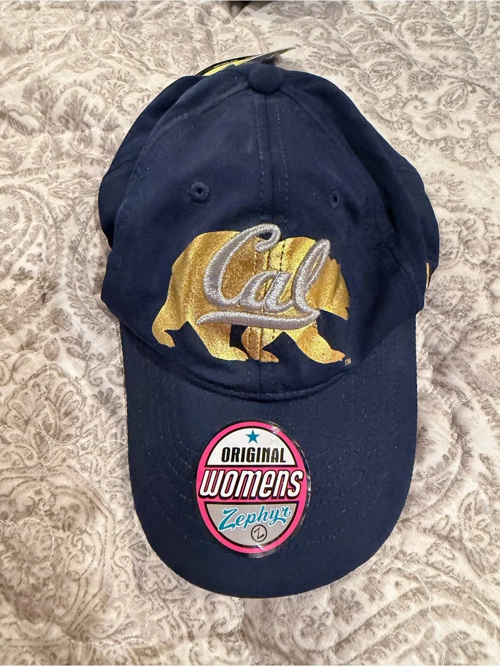 UC Berkeley CAL bears Women’s cow bears cap with gold foil
